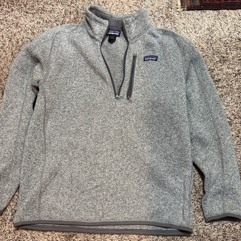 Patagonia Men's Gray Quarter-Zip Fleece Sweater